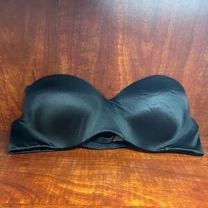 Auden Sleek Black Bra.      NWOT.           Size: 38B
